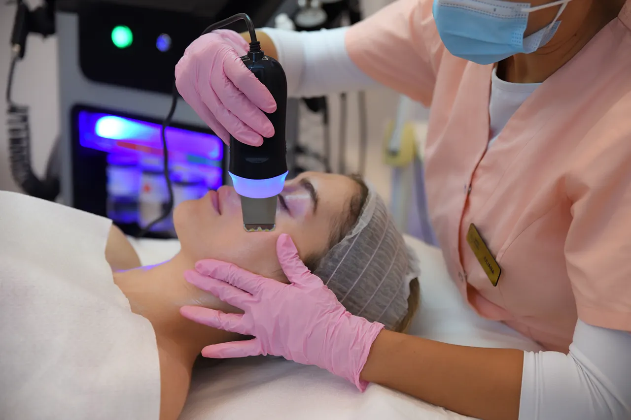 Cum alegi tratamentul facial la Lotus Beauty Club